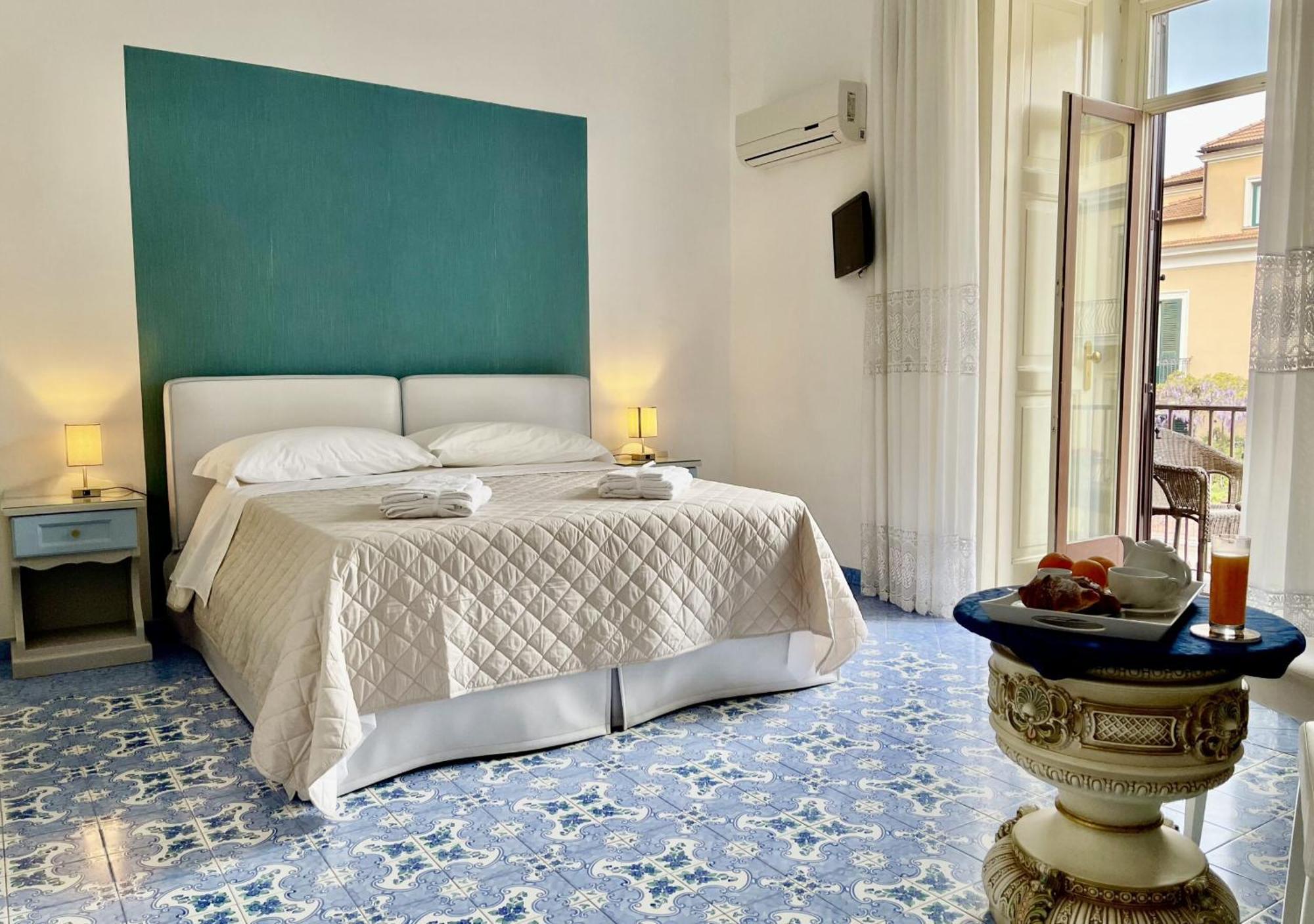 Couette-café Ambasciata Relais *